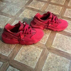 All Red Nike Huaraches